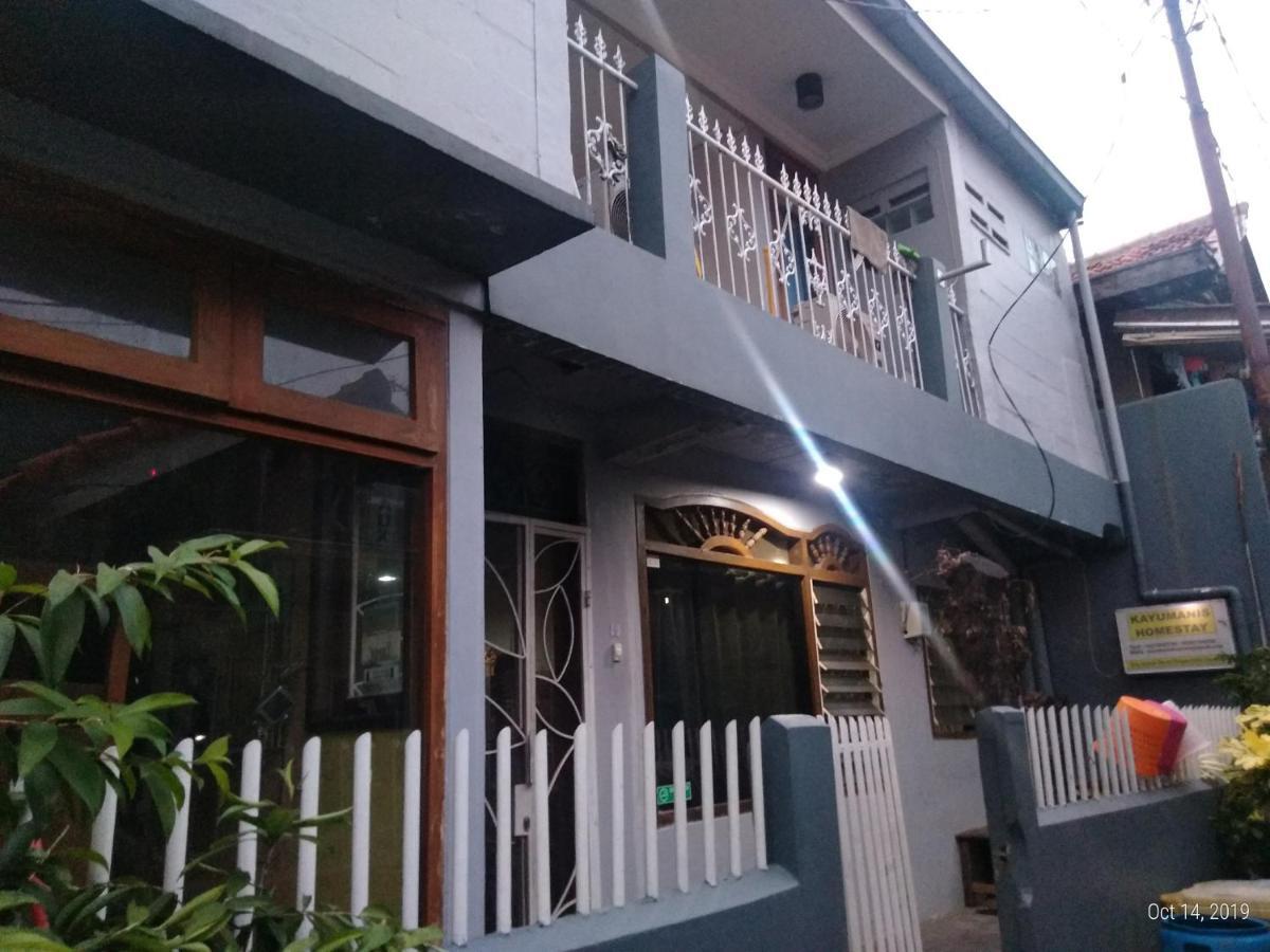 جاكرتا Spot On 2033 Kayumanis Homestay Syariah المظهر الخارجي الصورة