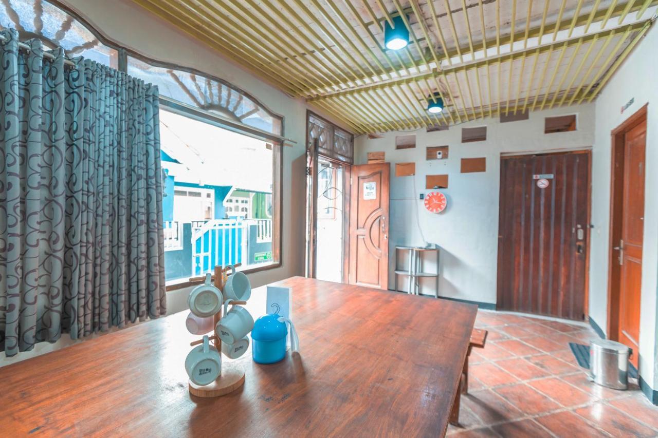 جاكرتا Spot On 2033 Kayumanis Homestay Syariah المظهر الخارجي الصورة