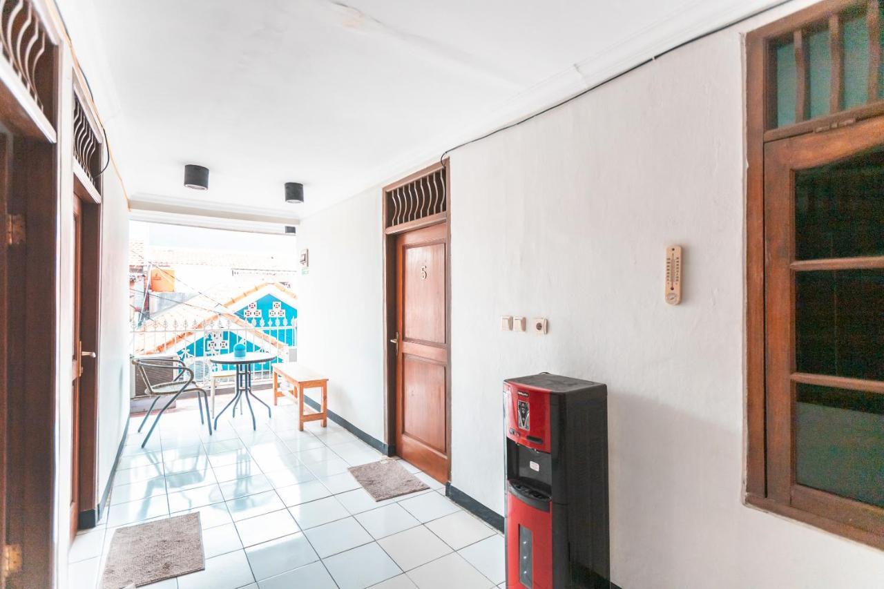 جاكرتا Spot On 2033 Kayumanis Homestay Syariah المظهر الخارجي الصورة